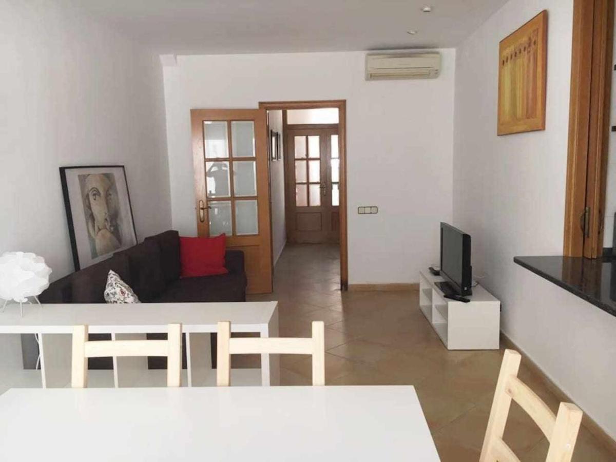 Nice And Quiet Flat In Premia De Mar Hutb Buitenkant foto