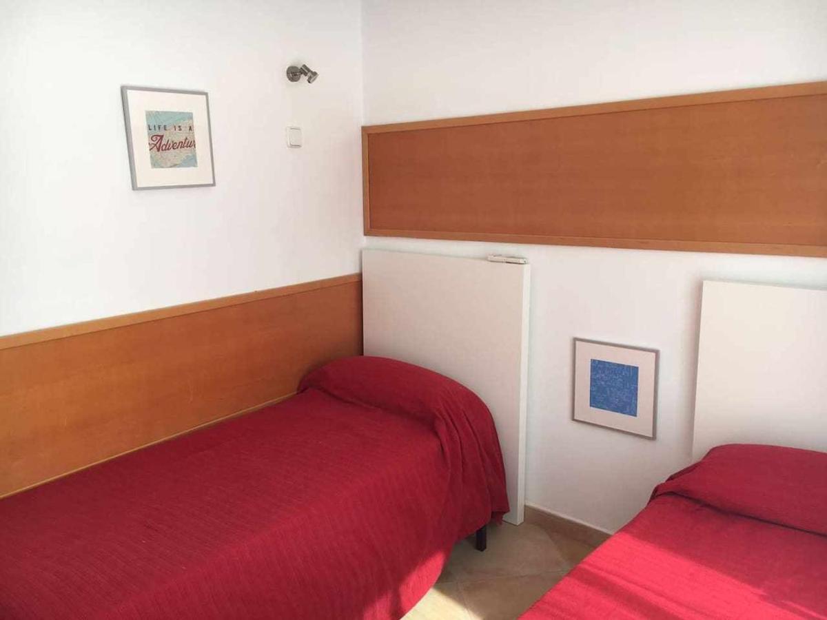 Nice And Quiet Flat In Premia De Mar Hutb Buitenkant foto